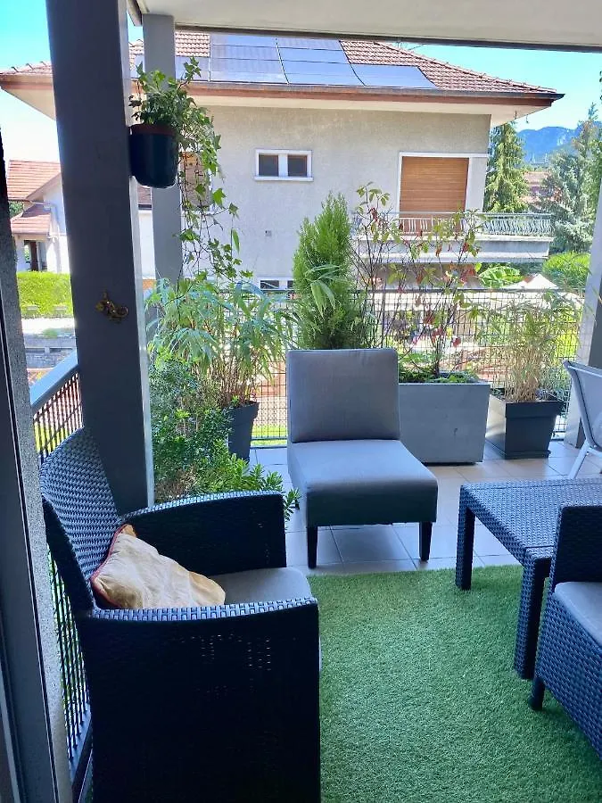 Appart Cosy Proche Du Lac Avec Terrasse Annecy Apartment